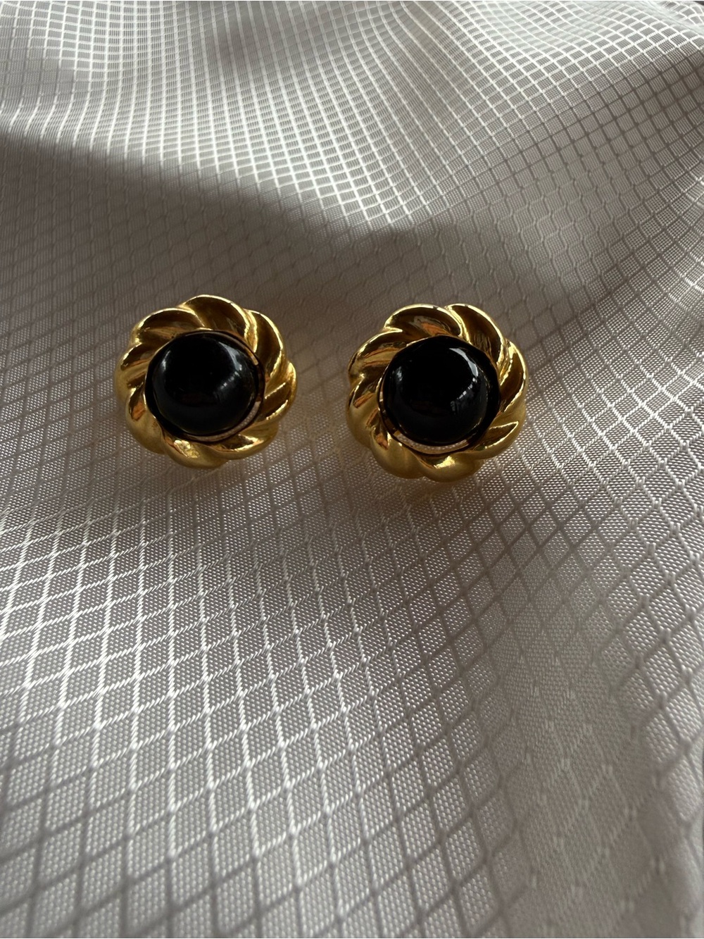 Gold-tone Black Center Women's Button Earrings
